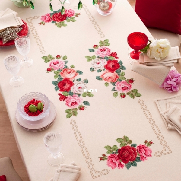 Tovaglia di Rosa - Mani di Fata-g.jpg
