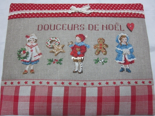 Souvenirs Brodes-Christmas Sweets-o.jpg