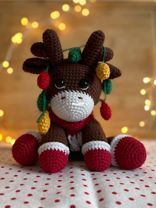 Pavlina Svarcova -Christmas Reindeer.jpg