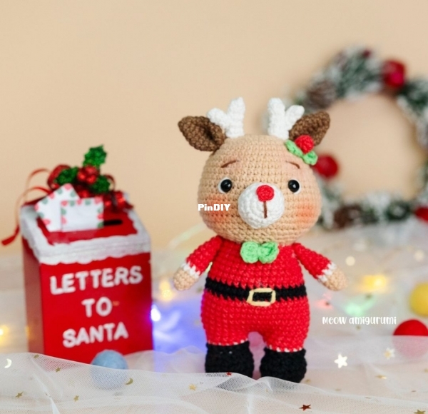 bailey the reindeer meow amigurumi.jpg
