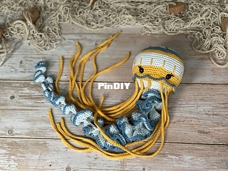 Jag the Jellyfish - Lindsey Roe.jpg