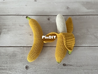 Banana - Lindsey Roe.jpg