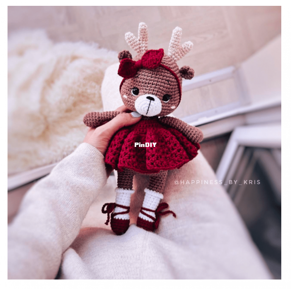 Happiness by Kris - Kristina Lysova - Reindeer - English.jpg