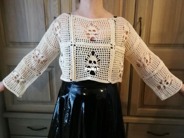 Skull Square Sweater.jpg