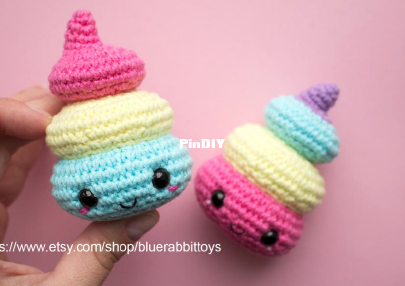 blue rabbit - unicorn poop.PNG