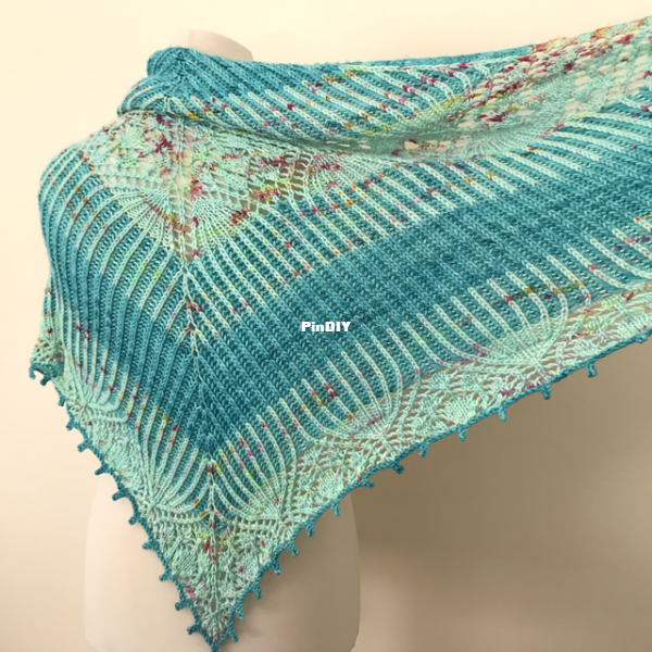 LeelaFrankcombe_CarillonShawl.png