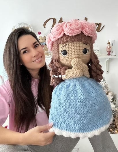 bouquet magic doll.jpg
