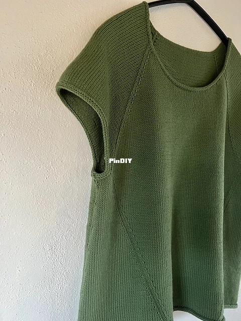 Green-Tee by Lone Kjeldsen .jpg