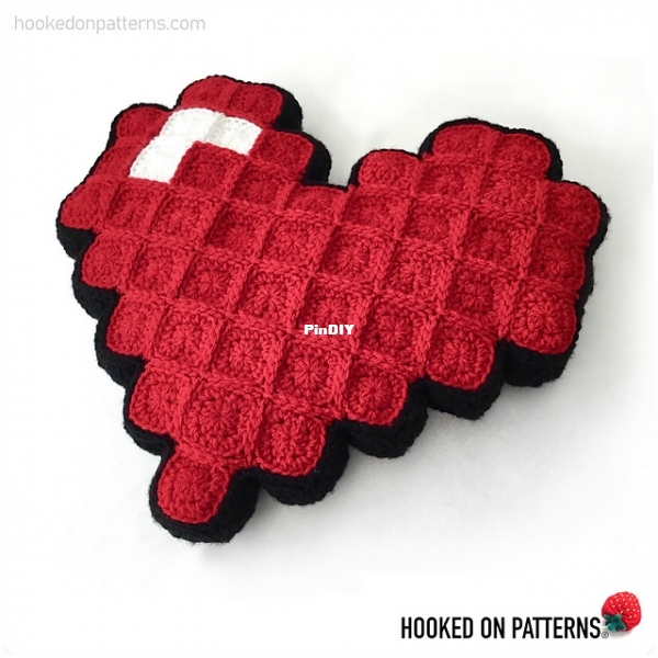 Hooked On Patterns - Ling Ryan - Valentine Pixel Heart Pillow_01.jpg