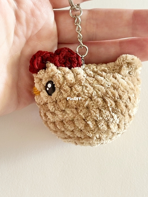 Fox Creations - Monica Fox - No Sew Mini Chicken Keyring.jpg