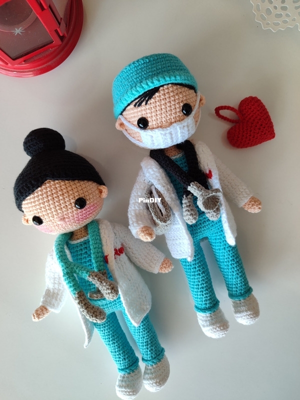Hly Crochet Patterns - Hülya - Doctor & Nurse Dolls - English