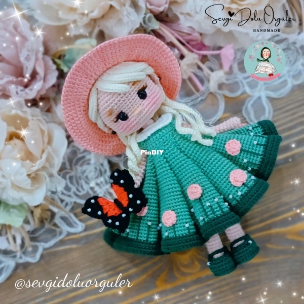 Sevgi Dolu Örgüler - Sevgi Altuntaş - Kelebek Doll_02.jpeg