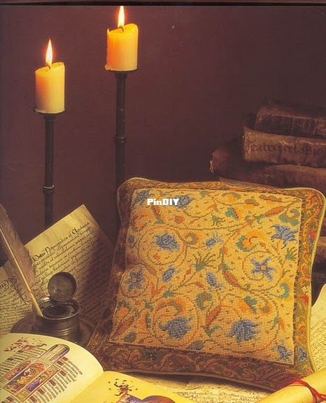 Motifs a broderie du Moyen Age (9).jpg