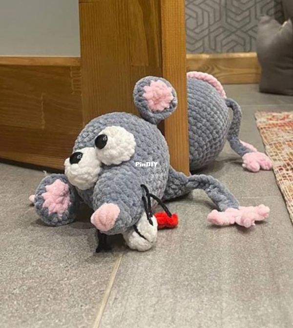 RAT DOOR STOPPER CROCHET PATTERN by CandyyarnShop