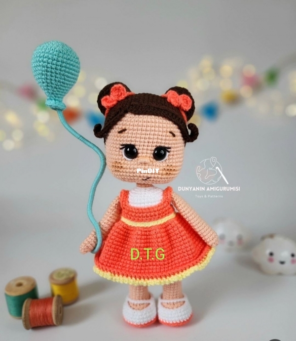 Dünyanın Amigurumisi - Tasarim Bilgenur Çamtosun - İpek Bebek 20cm - Turkish - D.T.G