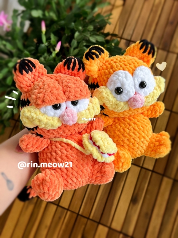 RIN Crochet - rin.meow21 - Linh Dang - Garfield.jpg