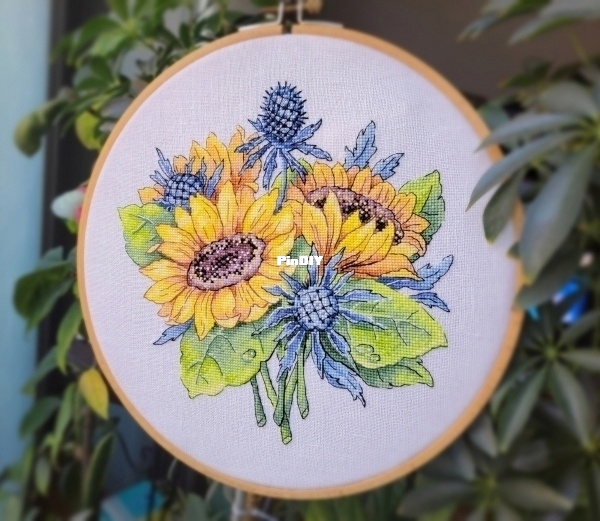 Sunflowers And Eryngium by Natalia Cherepanova orig.jpg