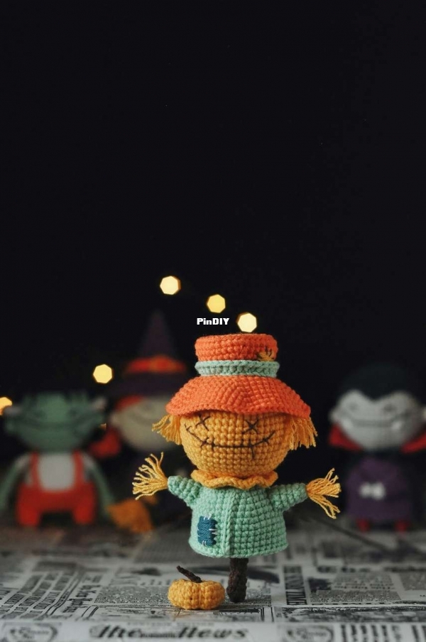 Evgeniya Dunaeva - ScareCrow.jpg