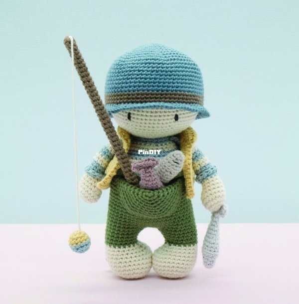 The Little Hook Crochet - Little Aqua Girl - Bubbles and Bongo - Fisherman Doodah - Engish