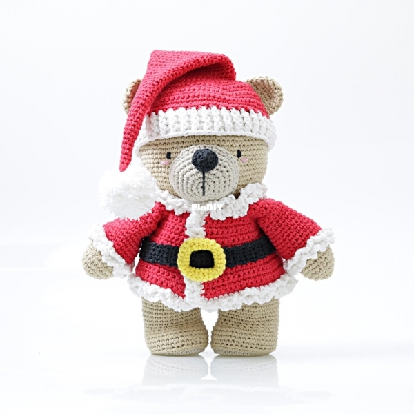 Santa Outfit  Madelenon Soledad Iglesias Silva (1).jpg