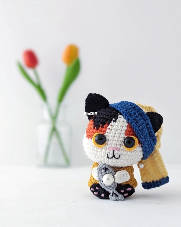 Kitty With The Pearl Herring  Chiacrafts Chiara Cremon.jpg