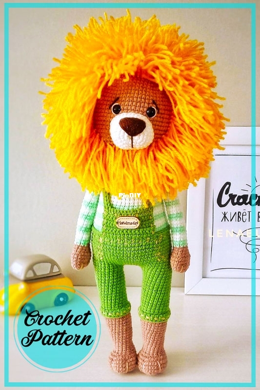 Lion in Costume Amigurumi Free Crochet Pattern