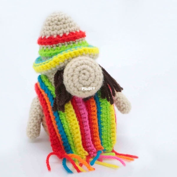 Free-mexican-gnome-amigurumi-crochet-pattern.jpg