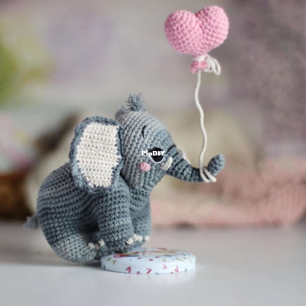 elephant 2.jpg
