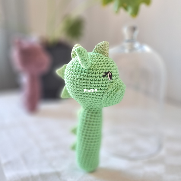 Virkat by By - Lizette - Rattle Dragon - Skallra Drake.png