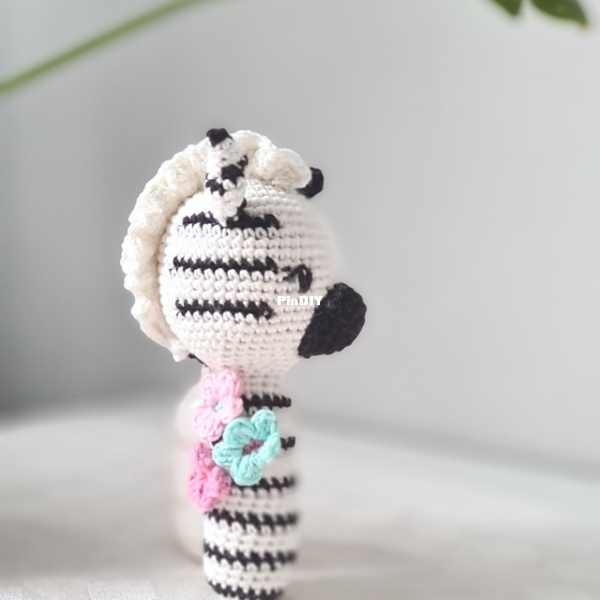 Virkat by By - Lizette - Rattle Zebra - Skallra Zebra.png