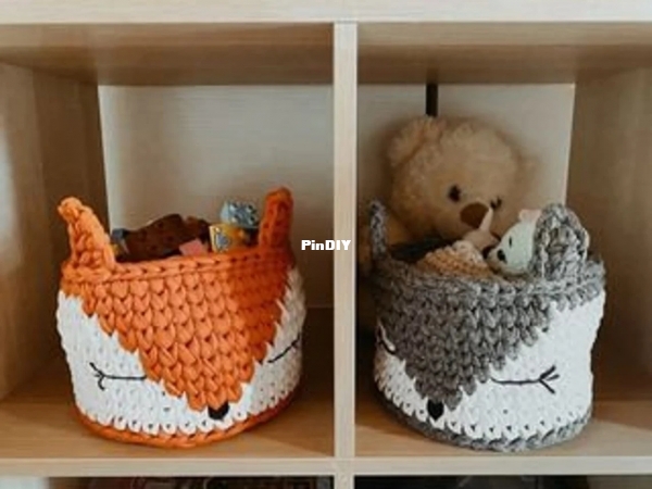 Fox &amp; Wolf Irini Papounidou.jpg