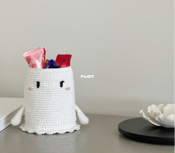 Ghost basket- amour fou 