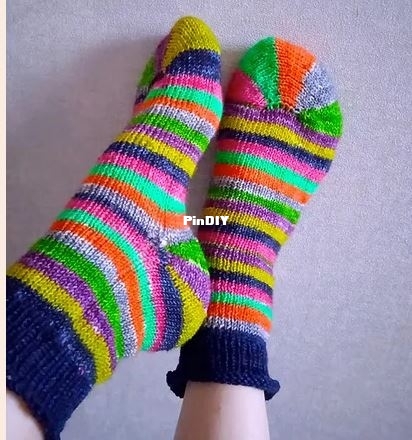 chesire socks.JPG