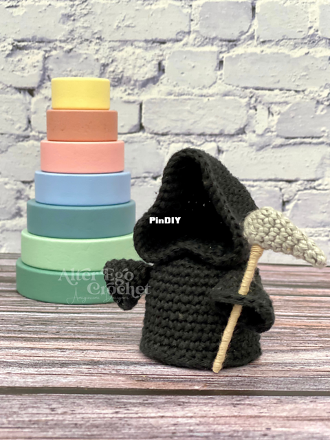 Alter Ego Crochet - Christina Schneider Olesen - Grim Reaper.png