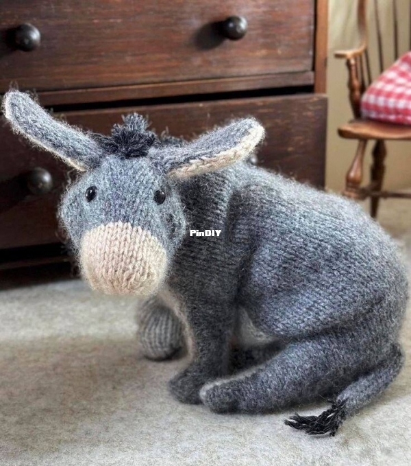 Eeyore..jpg