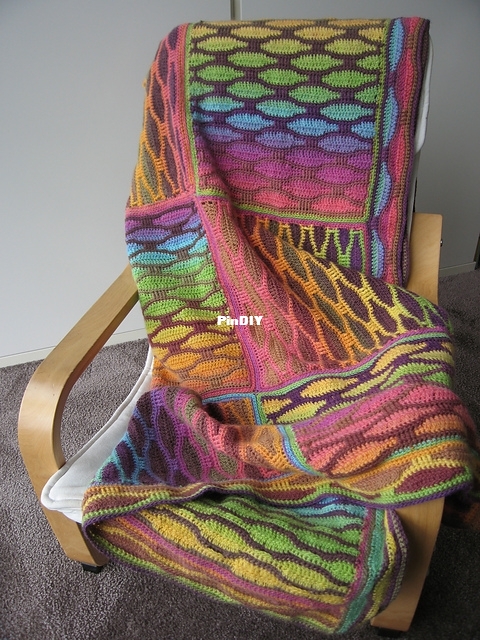 chameleon blanket2.jpg
