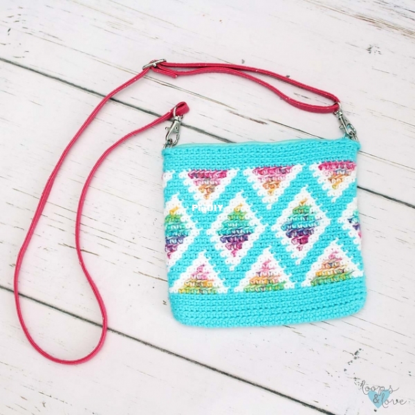 bag_with_strap_medium2.jpg