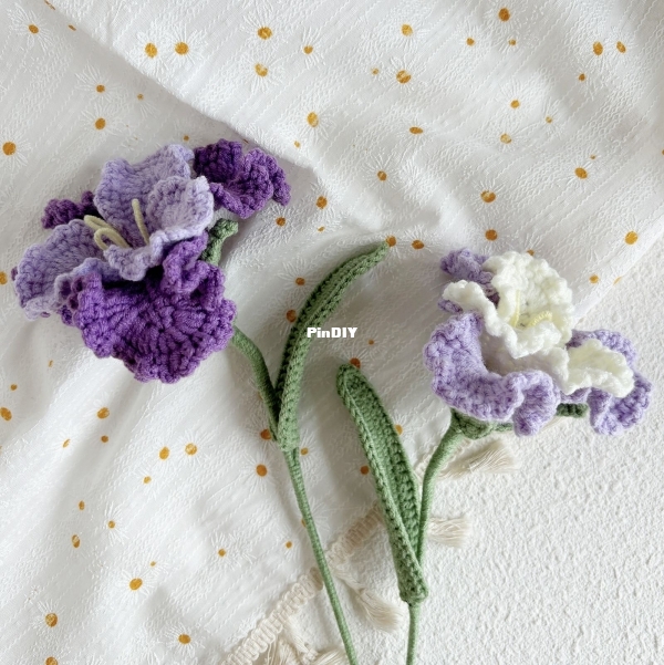 Iris Flower Decorative3.jpg