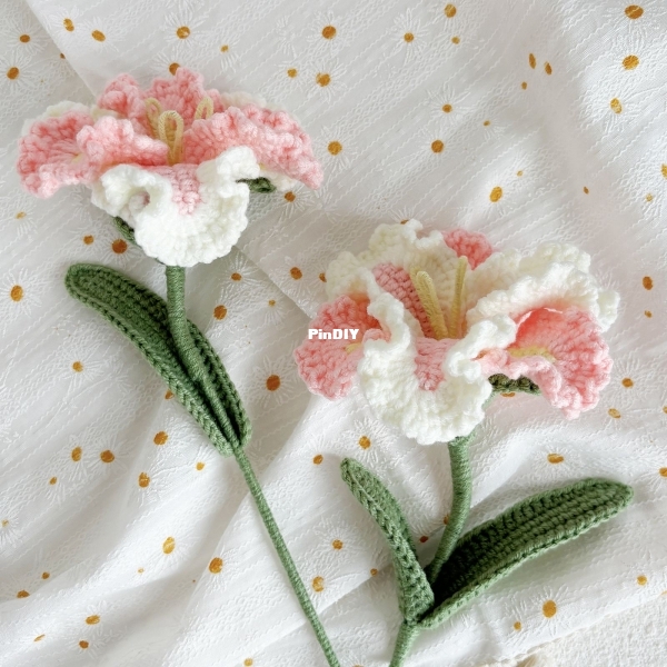 Iris Flower Decorative4.jpg