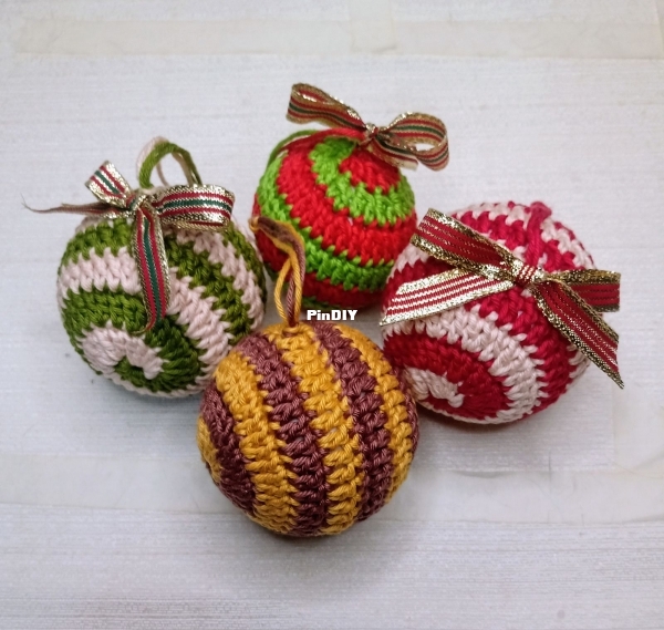 Bolas Natalinas Espiral1.jpg