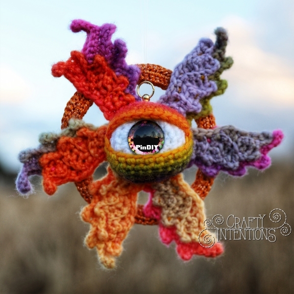 Small_Seraphim_for_Etsy_Ravelry_Front_Photo_04.jpg