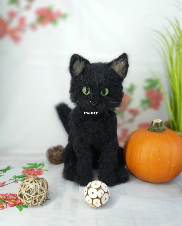 Realistic Cat 2.jpg