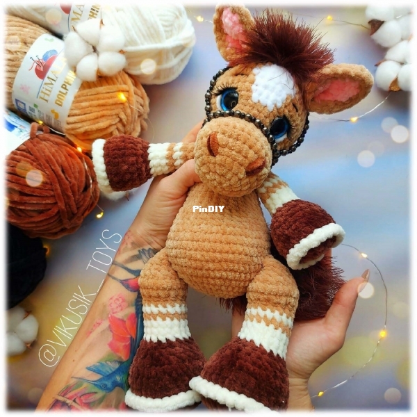 Vikusik toys - Viktoriya Kravchenko - Sparkle Horse_01.jpg