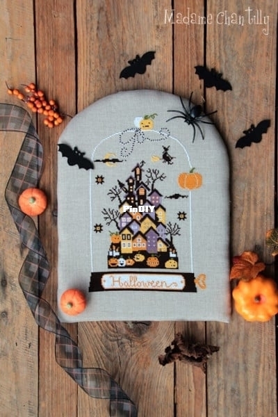 halloween-carillon-madame-chantilly.jpg