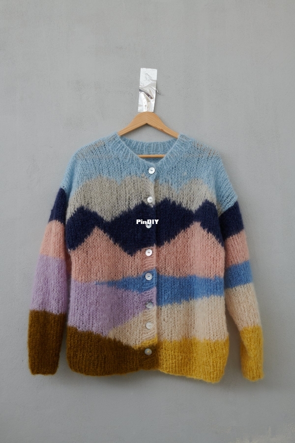 TheValleyCardigan1.jpg