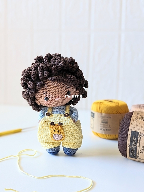 Nina Hookcreations - Aikaterini Nikolaidou - Petite Justin.jpg