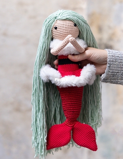 Durable - Amilishly Designs - Alexa Boonstra - Christmas Mermaid Marella - Free.jpg