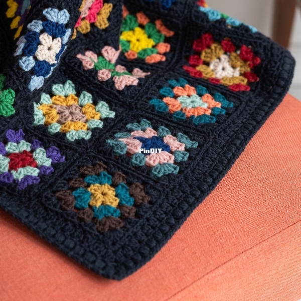 Granny Square Black3.jpg