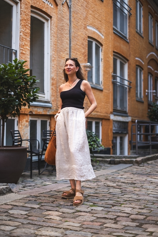 knits to wear fortuna.jpg