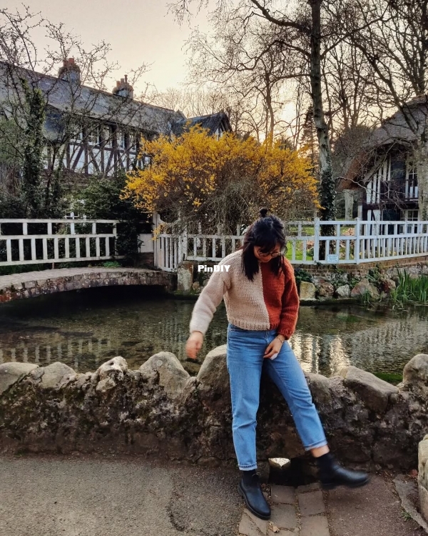 Took my #halfandhalfsweater (by @karas.knit.eng) to a trip in the most gorgeous .jpg